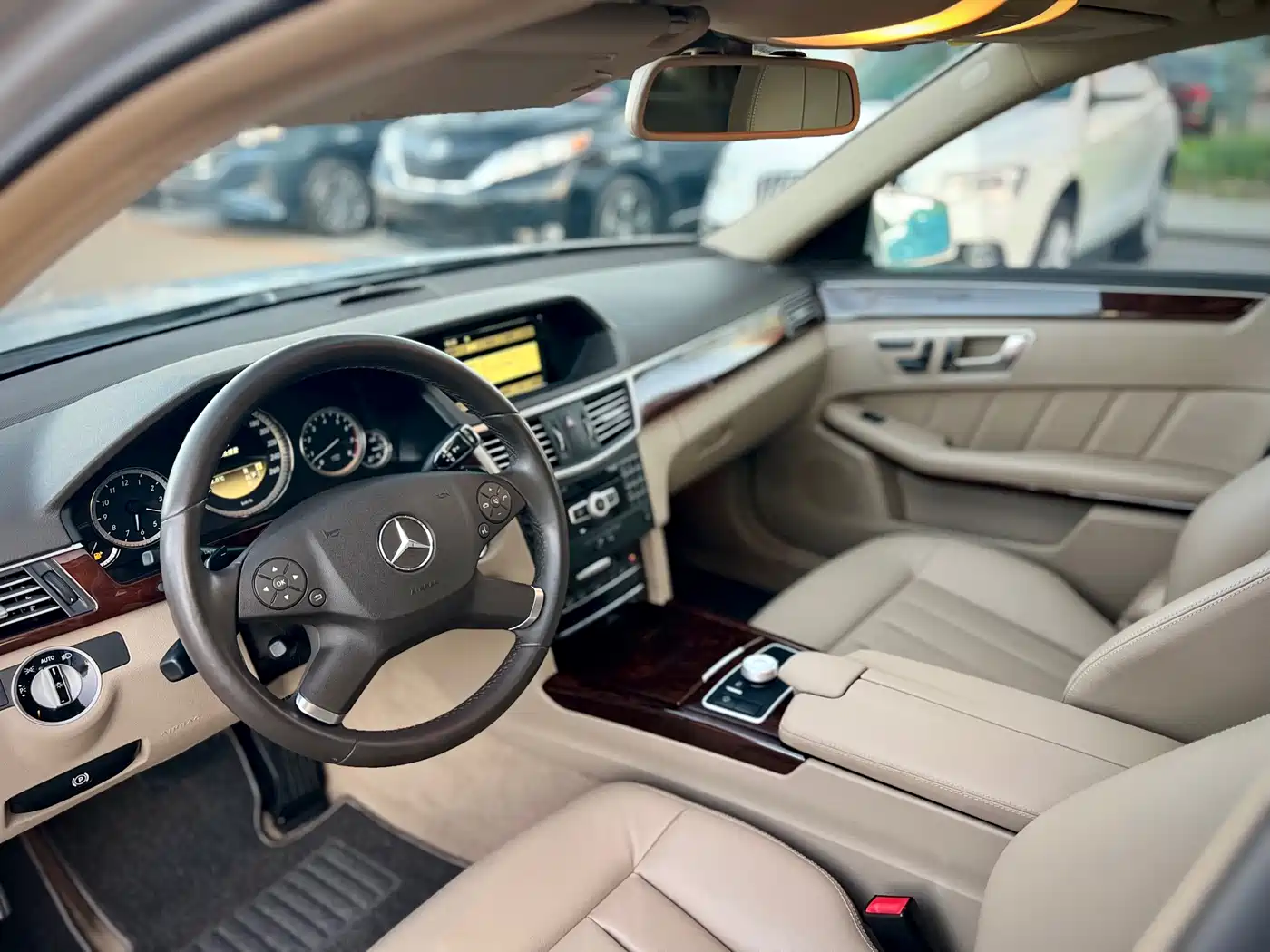 Mercedes-Benz E-Class 2011 E 300 L Elegance фото 9