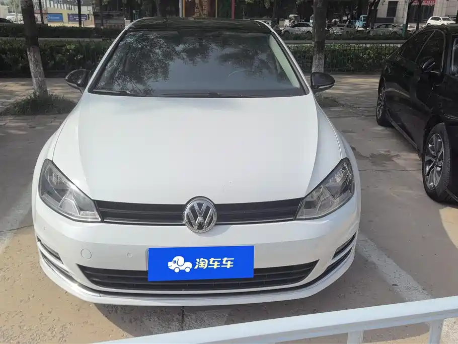Volkswagen Golf 2017 230TSI Auto Comfort Millionth Anniversary Edition фото 2