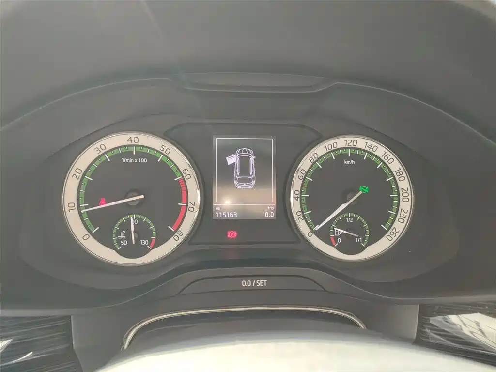Škoda Kodiaq 2018 TSI330 5-seat FWD Luxury Premium фото 4