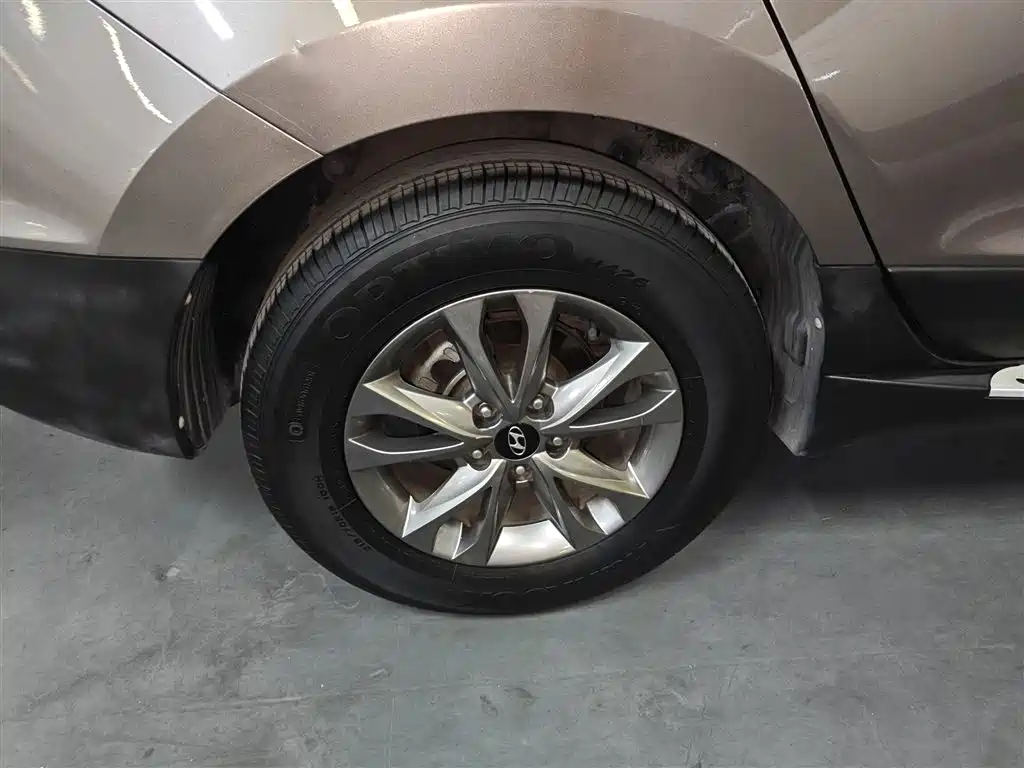 Hyundai Beijing Hyundai ix35 2015 2.0L Automatic 2WD Comfort China IV фото 26