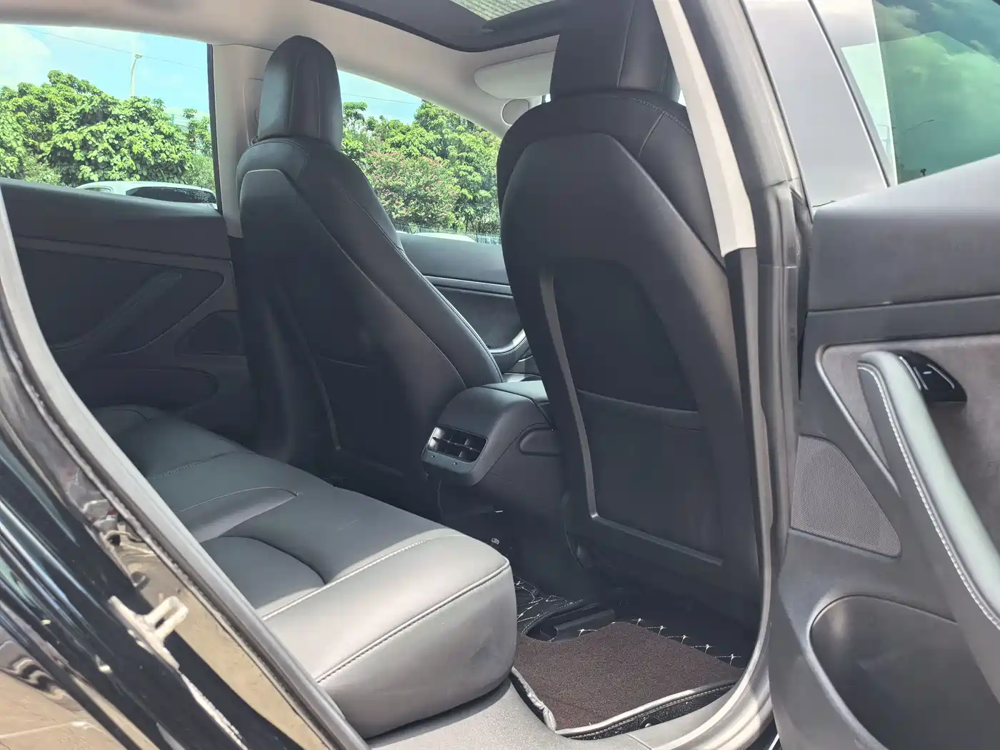 Tesla Model 3 2020 2020 Facelift Standard Range RWD Upgrade
