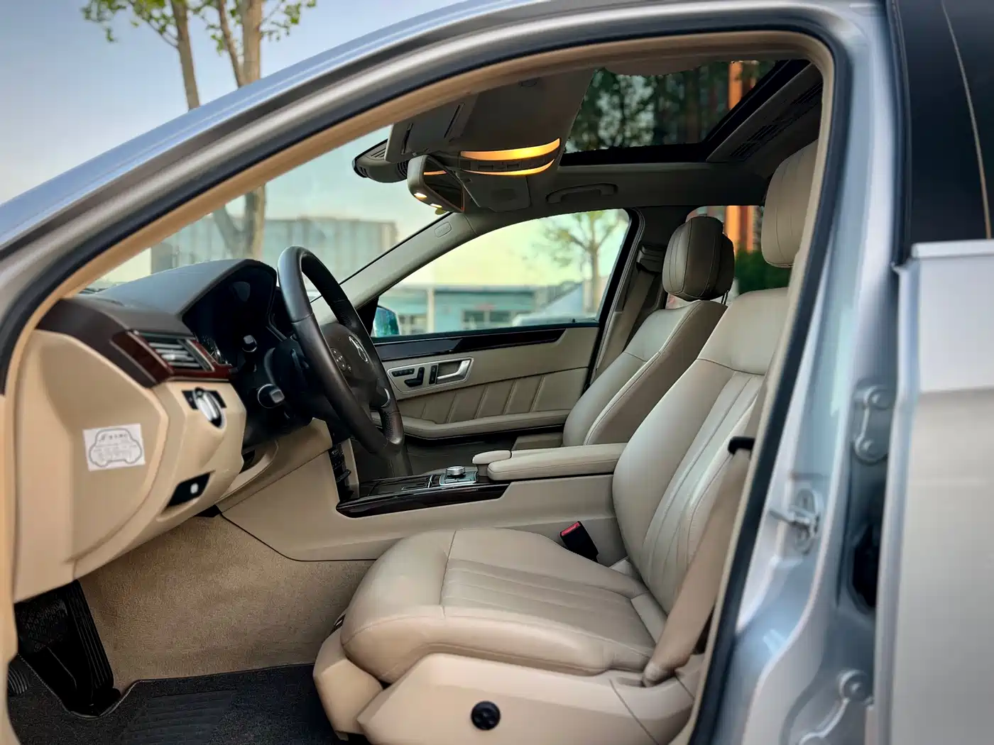 Mercedes-Benz E-Class 2011 E 300 L Elegance фото 28