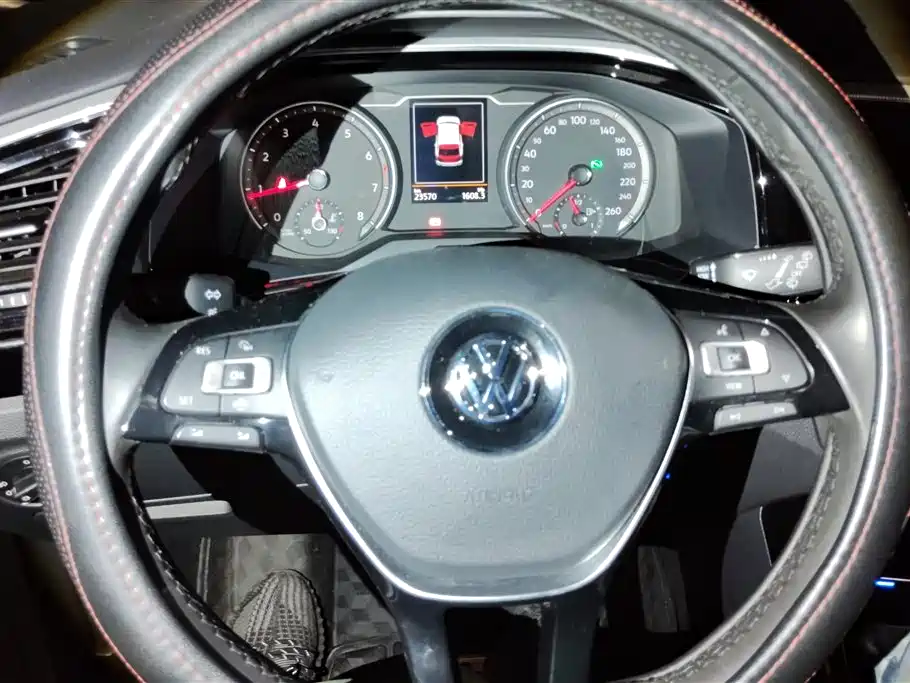 Volkswagen Tayron 2020 330TSI 2WD Luxury Smart Edition фото 15