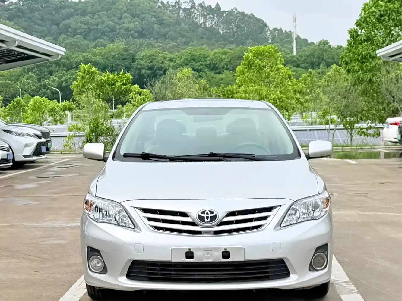 Toyota Corolla 2011 Model 1.6L Automatic GL Sunroof фото 2