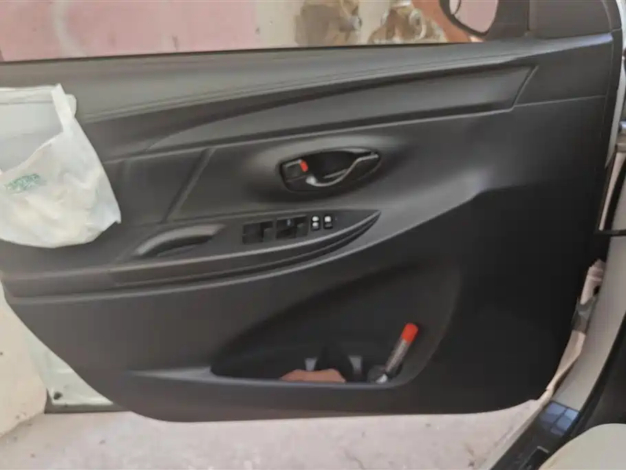 Toyota Vios FS 2017 1.5L CVT Fengchi Edition фото 7