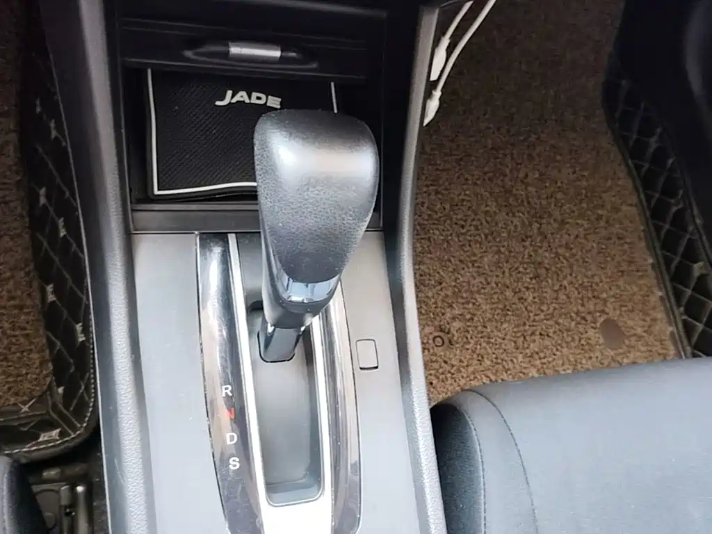 Фото 10 - Honda Jade
