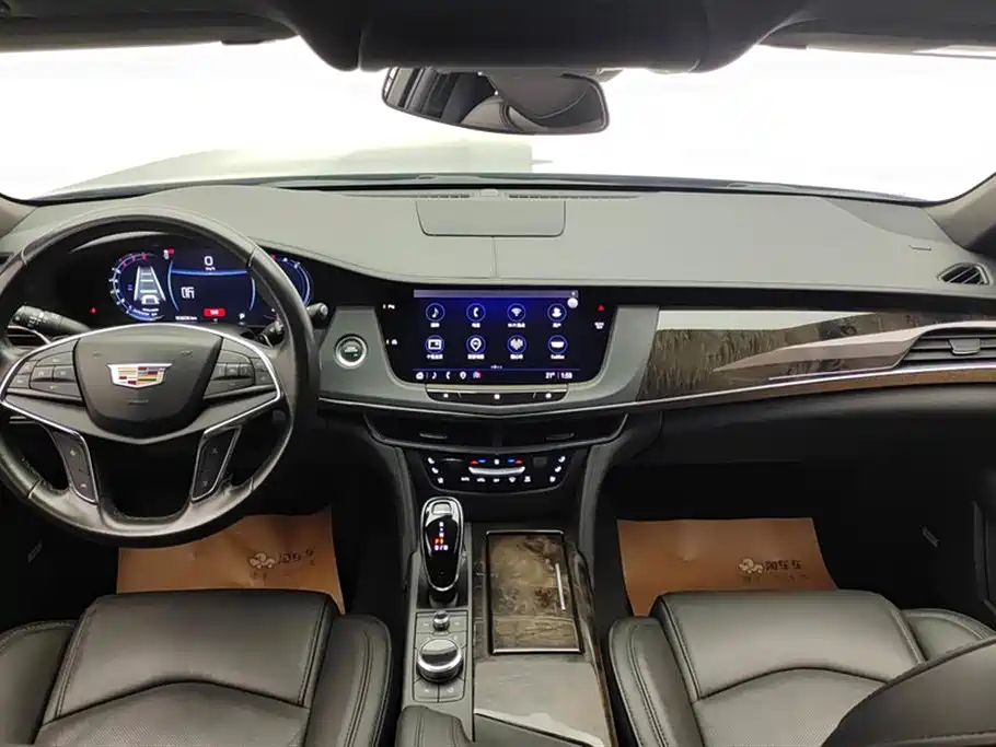 CADILLAC CT6