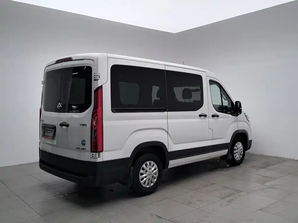 SAIC Maxus Xintu V90 2021 2020 2.0T AMT YunJie Edition FWD Single Rear Tire Short Wheelbase Medium Roof 6-seater