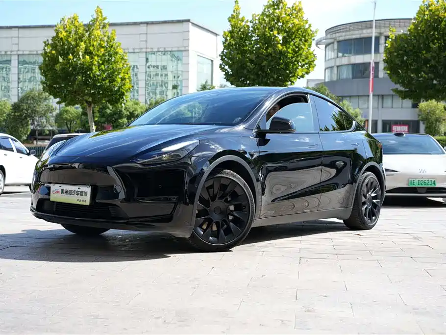 Tesla Model Y 2021