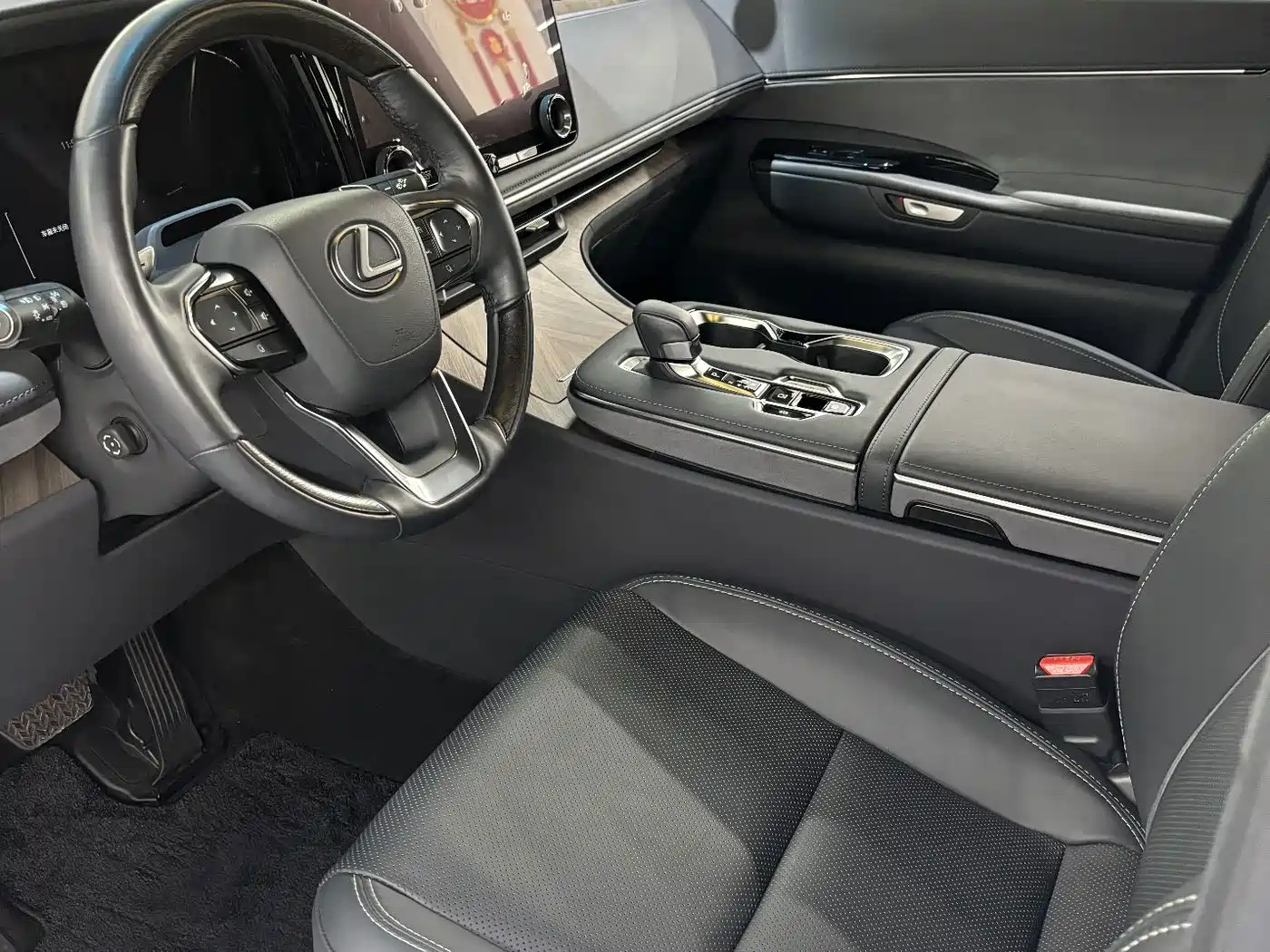 Lexus LM 2025 2023 500h 6-Seater Prestige Edition