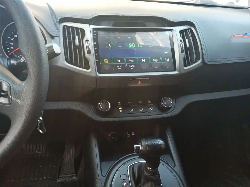 Kia Sportage 2015 2.0L Automatic 2WD GL фото 10