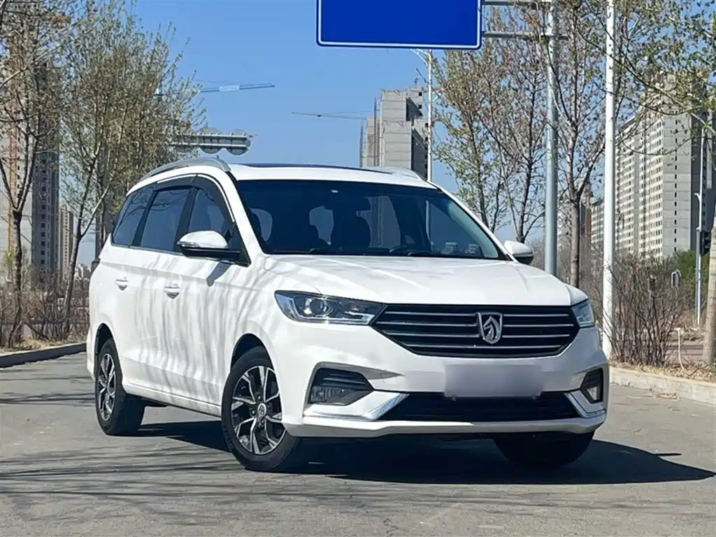 Baojun 360 2018 2018 1.5L Automatic Luxury (China V)