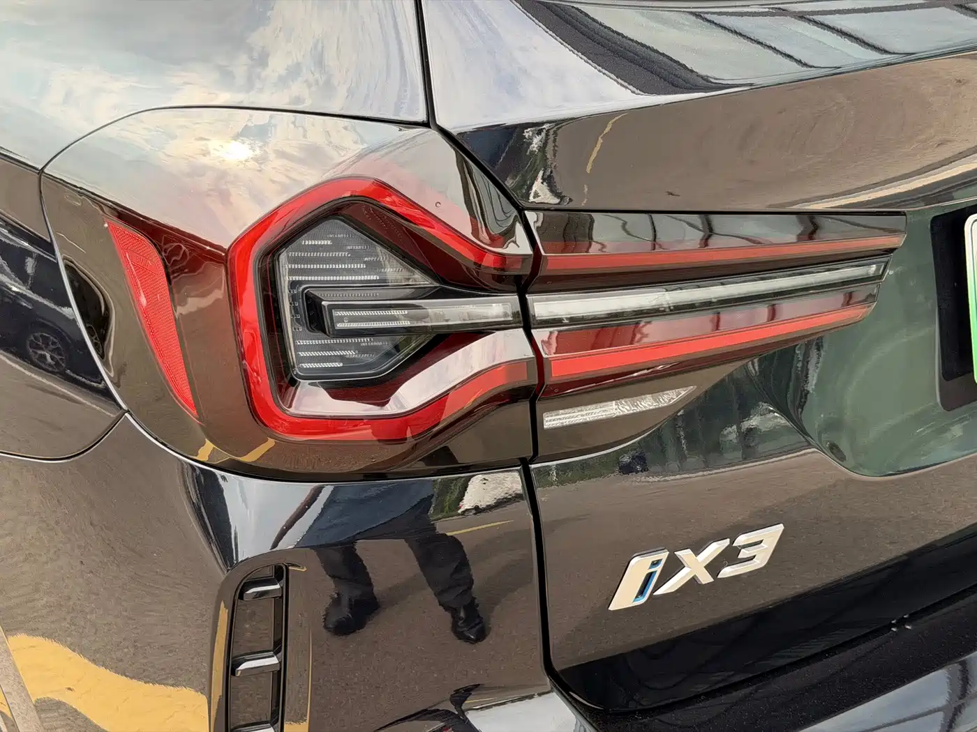 BMW iX3 2025 2024 Leading Edition