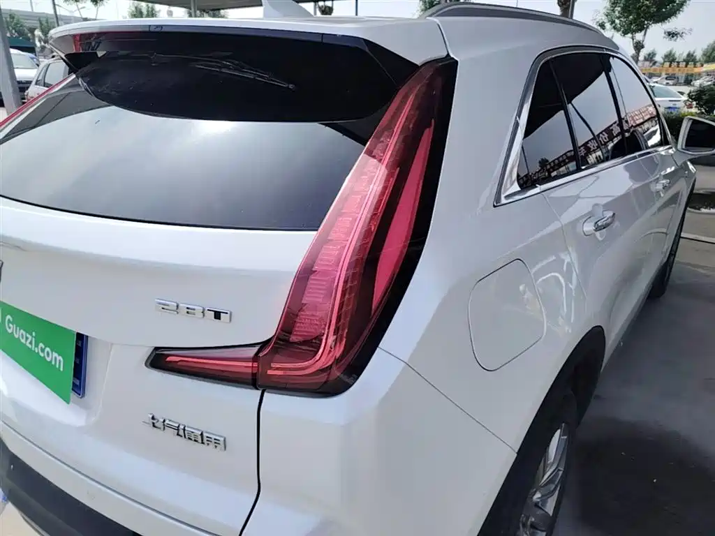 Cadillac XT4 2018 Model 28T 2WD Luxury фото 8