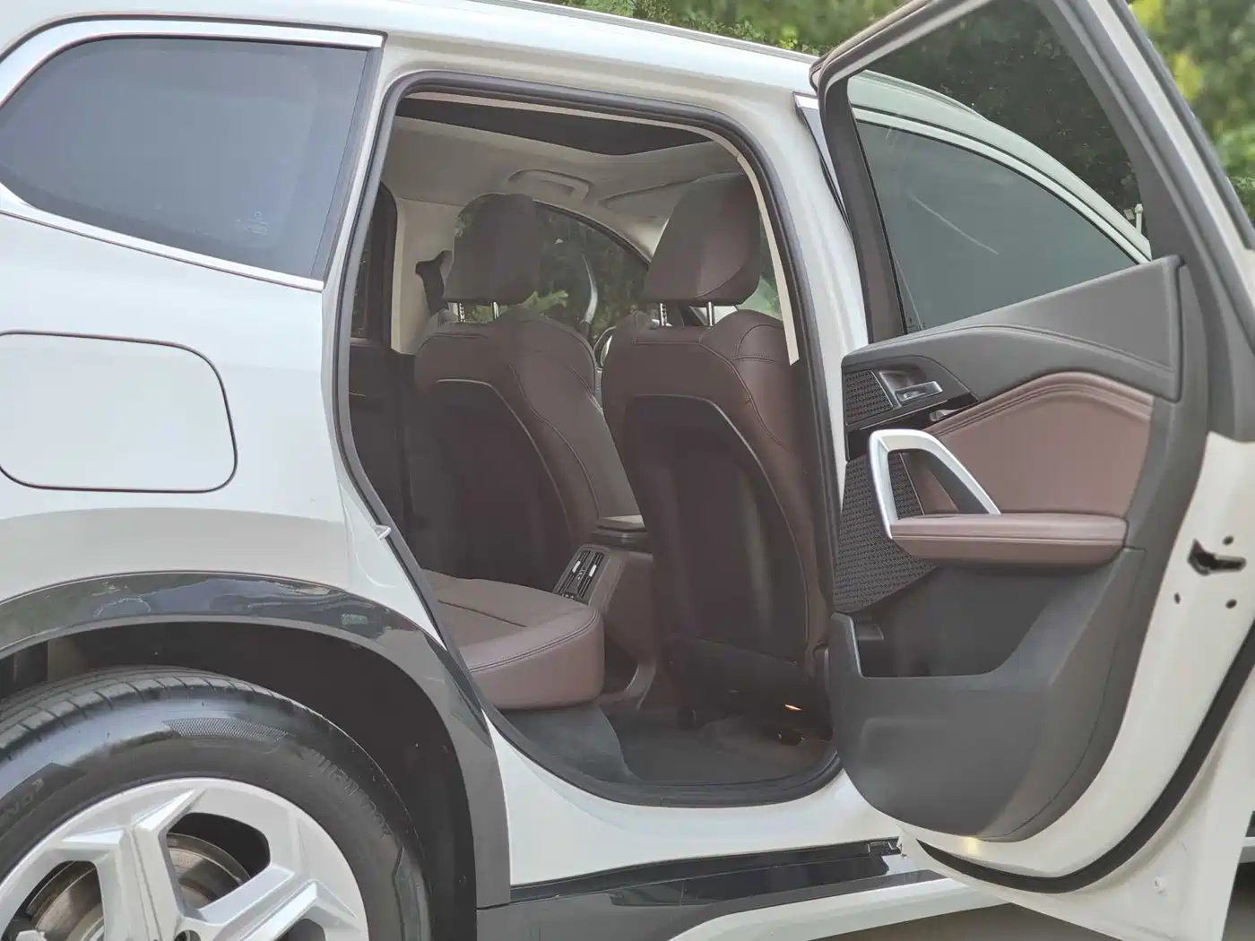 BMW iX1 2023 eDrive25L X Design Package фото 17