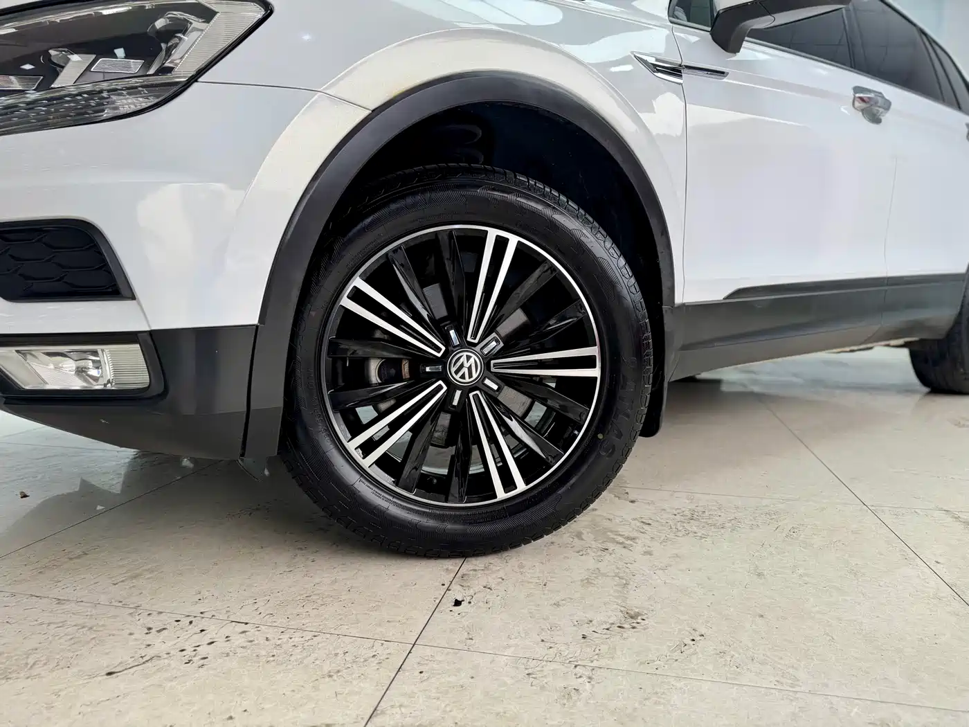 Volkswagen Tiguan L 2019 330TSI Automatic 2WD Trend Edition China VI фото 20