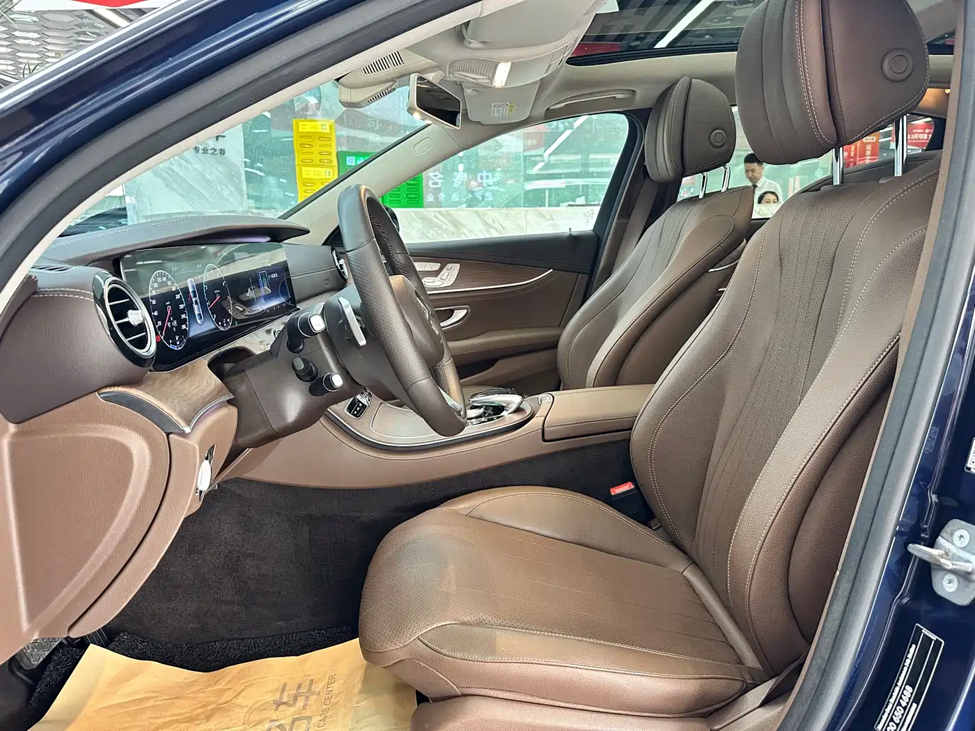 Mercedes-Benz E-Class 2018 E 300 L Luxury фото 7