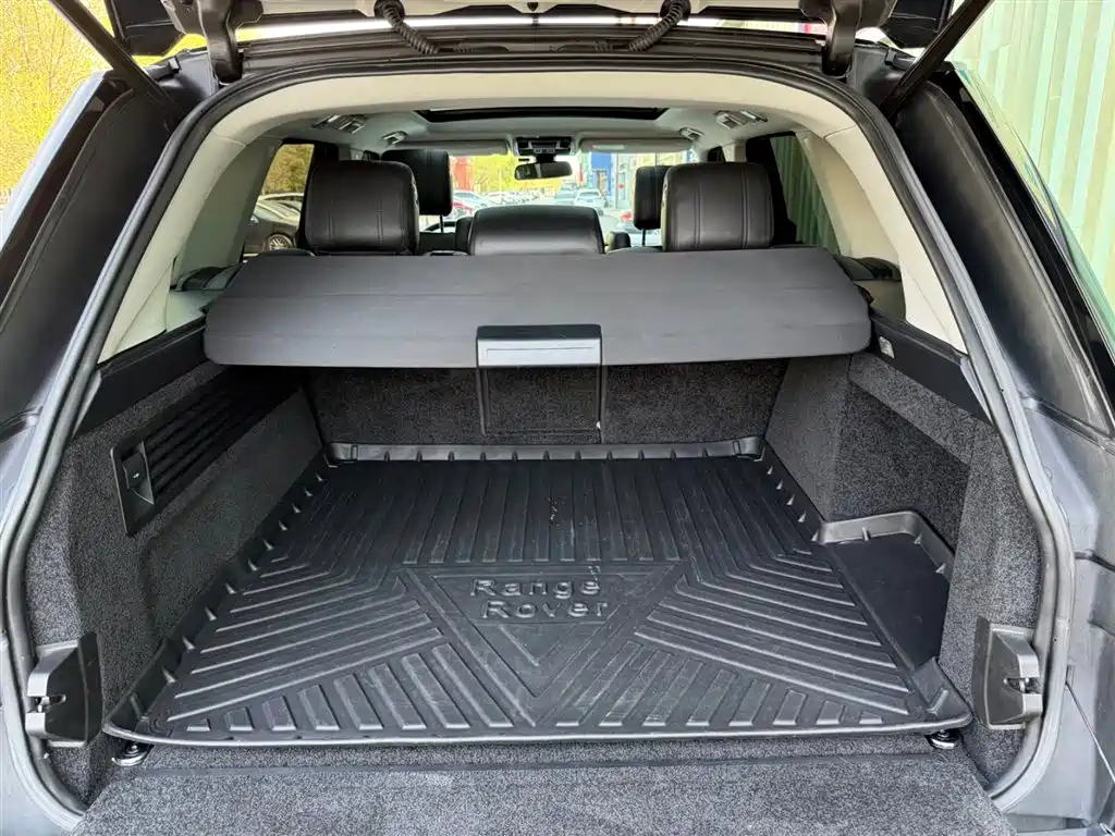 Land Rover Range Rover 2014 Facelift 3.0 SC V6 Vogue фото 12