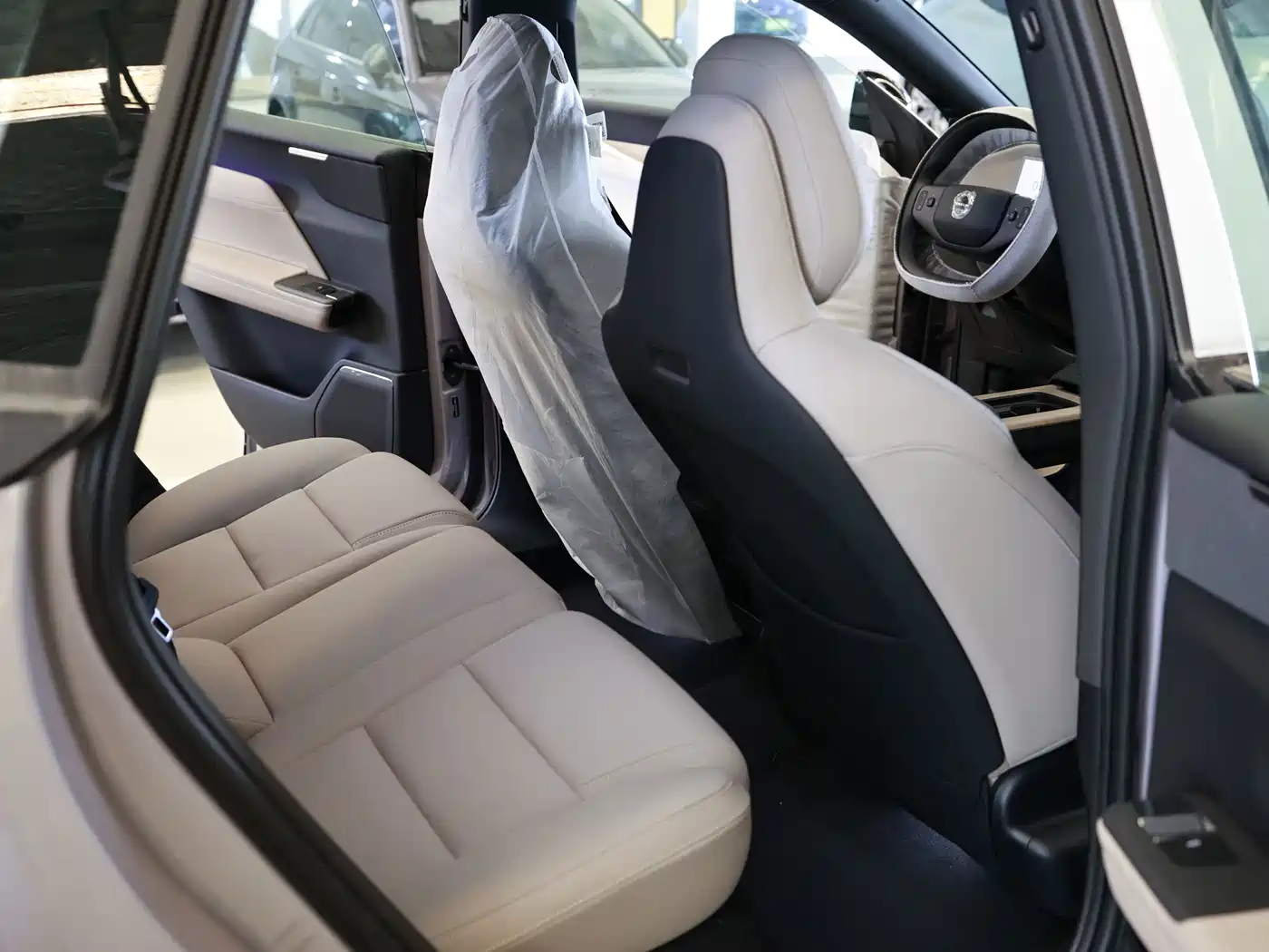 Volvo XC70 Plug-in Hybrid 2026 2026 AWD Extended Range Core