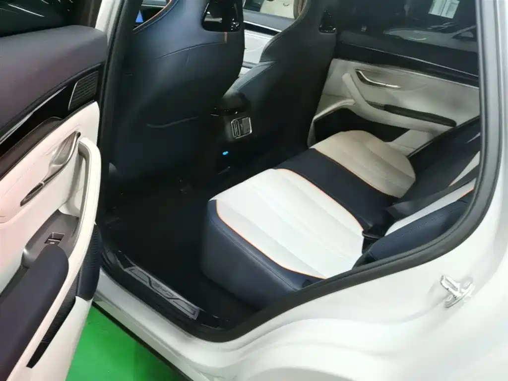 BYD Song PLUS PHEV 2023 Champion Edition DM-i 150KM Flagship PLUS фото 17