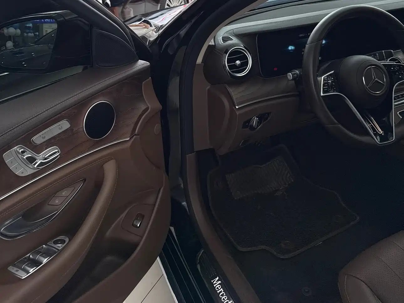 Mercedes-Benz E-Class 2021 E 300 L Fashion фото 7