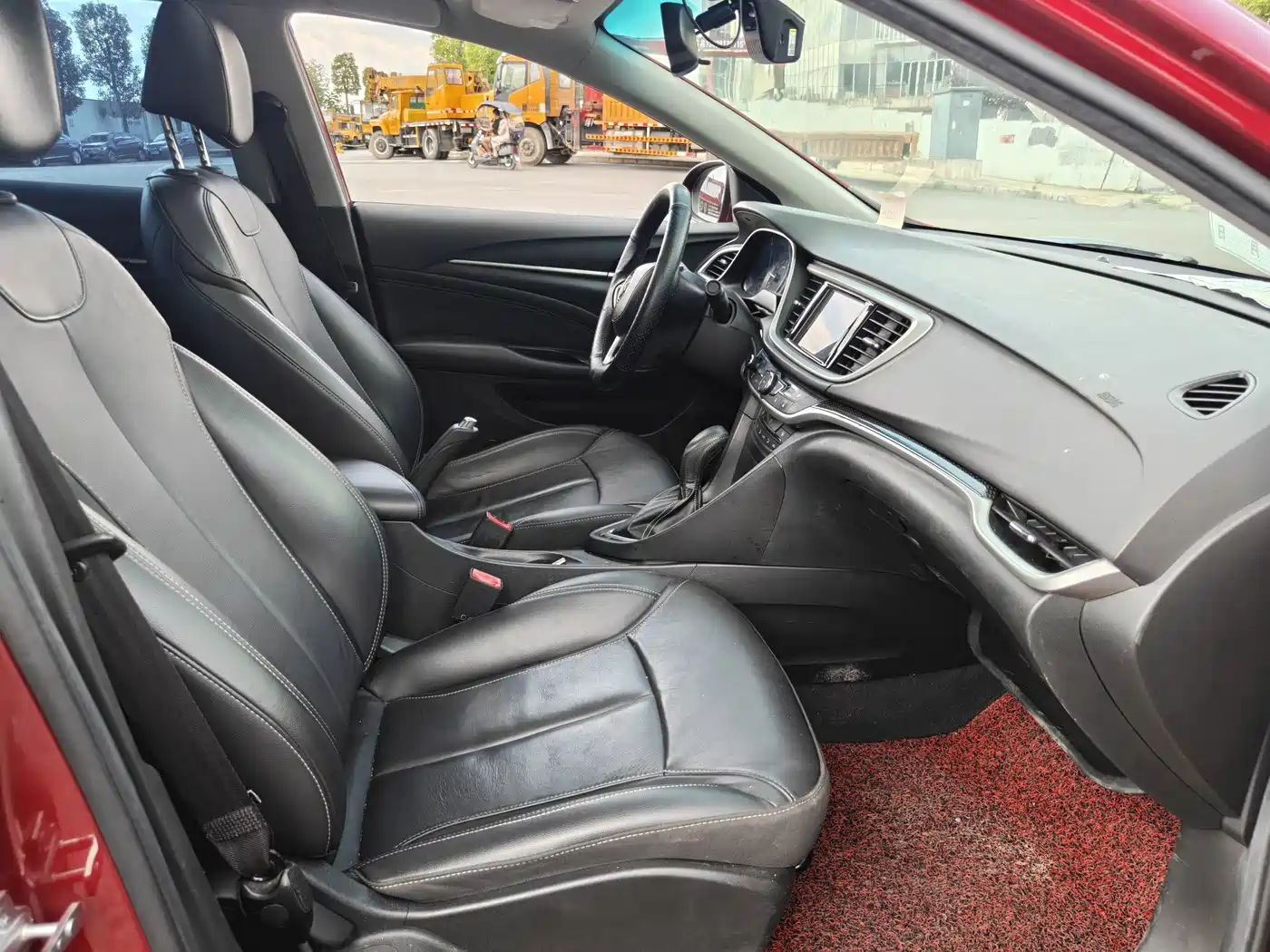Фото 4 - Buick Excelle