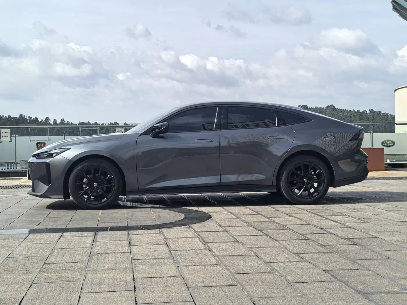 CHANGAN UNI-V