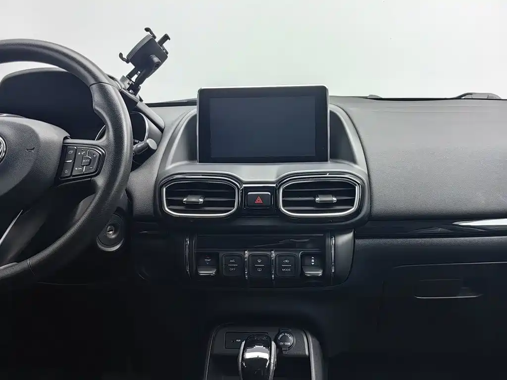 Dongfeng Aeolus Dongfeng Fengshen AX4 2017 2017 1.6L DCT Trendy