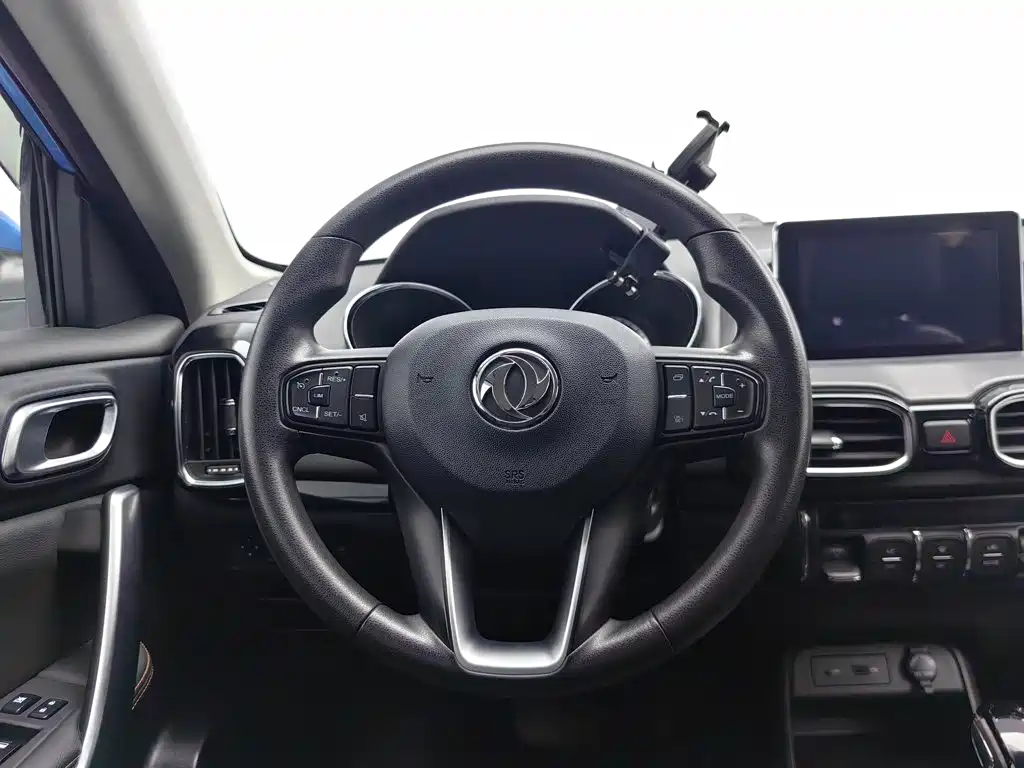 Dongfeng Aeolus Dongfeng Fengshen AX4 2017 2017 1.6L DCT Trendy