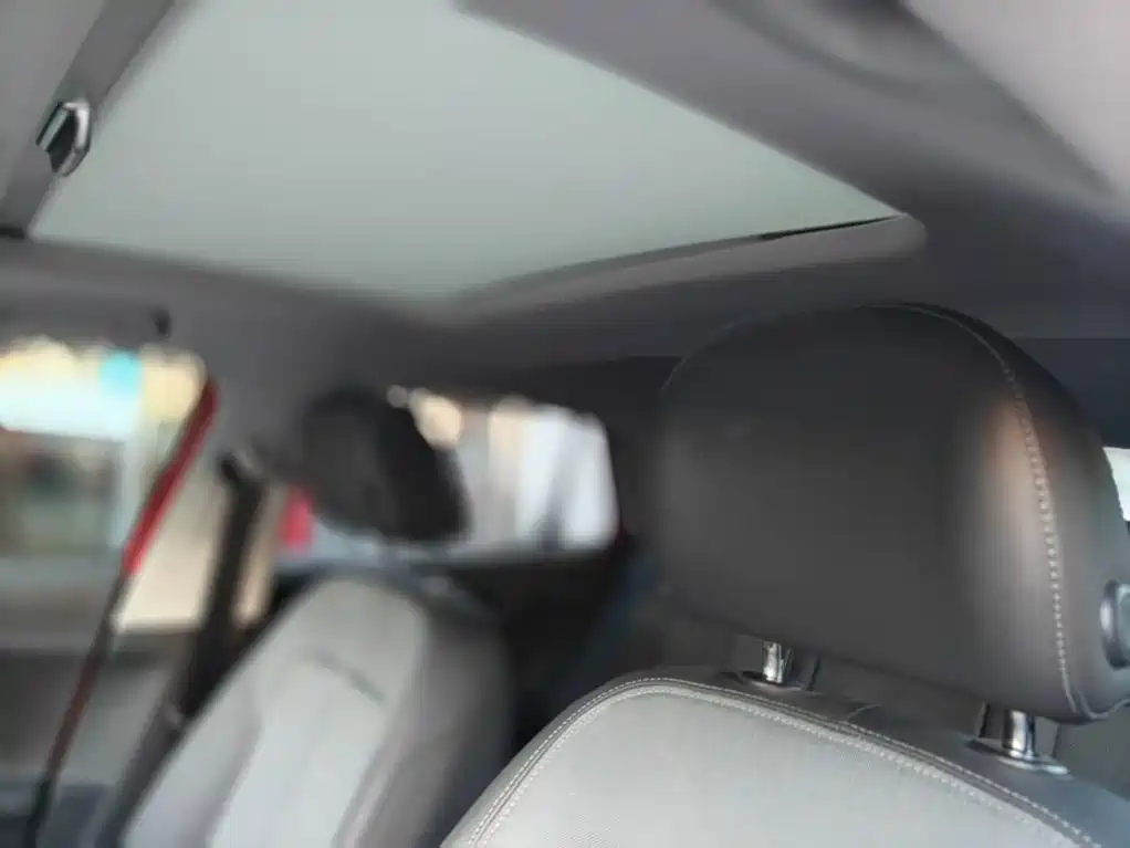 Фото 9 - Audi Q2L