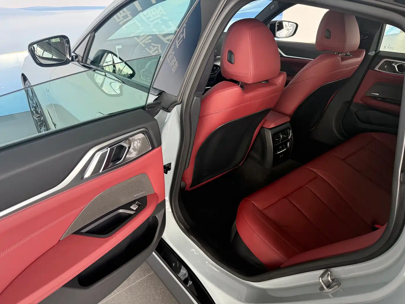 BMW 4 Series 2024 430i Gran Coupe M Sport Shadowline Package фото 20
