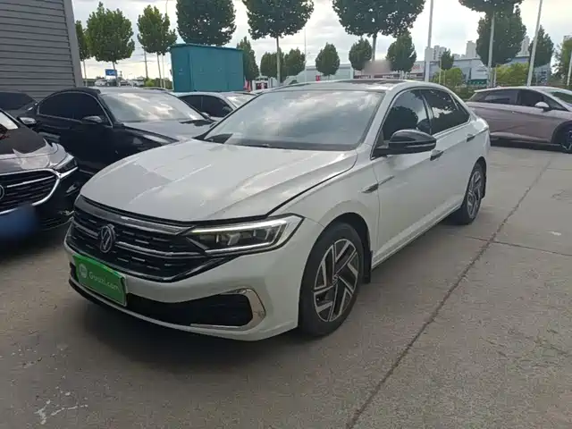 Volkswagen Sagitar 300TSI DSG, Превосходство