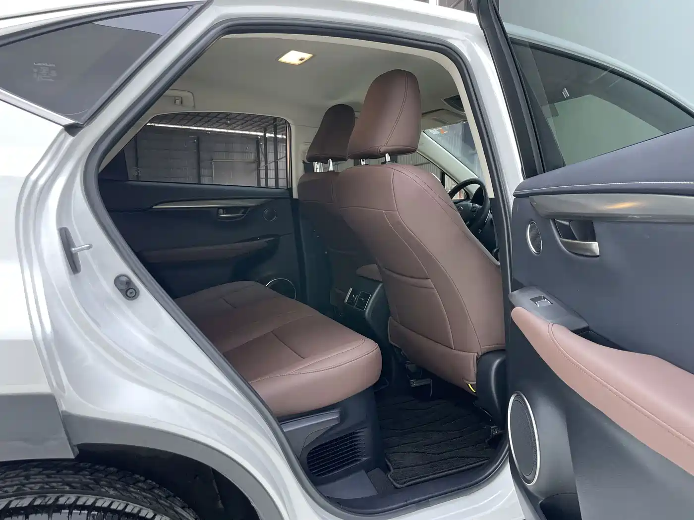 Фото 25 - Lexus NX