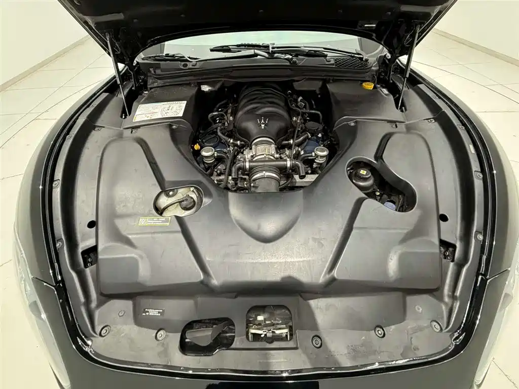 Maserati GranTurismo 2007 4.2L Standard фото 17