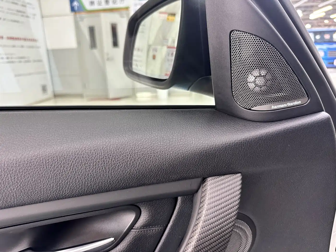 BMW 3 Series (Import) 2013 Facelift 335i xDrive фото 10