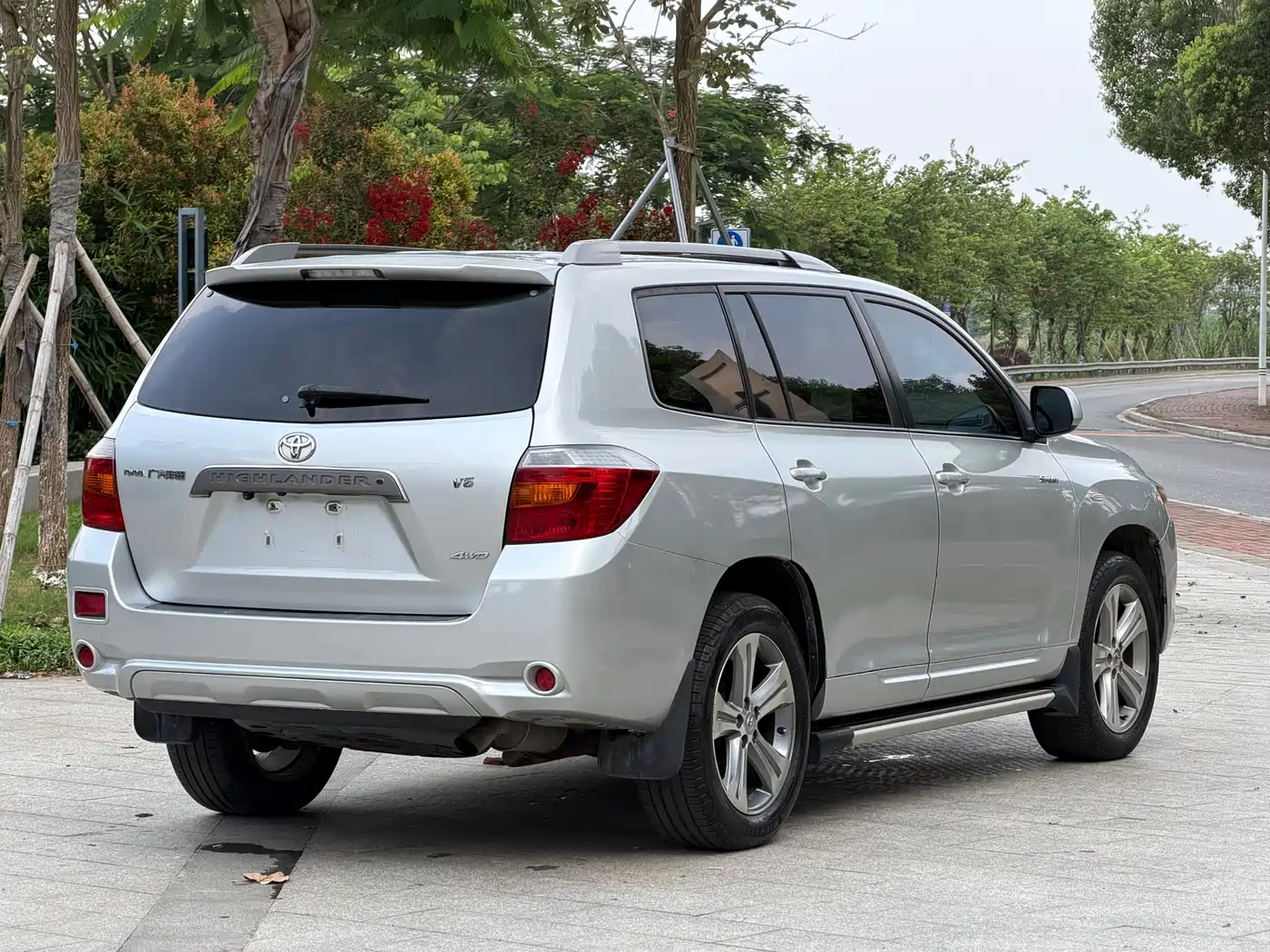 Toyota Highlander 2010 2009 3.5L 4WD 7-seater Luxury Edition