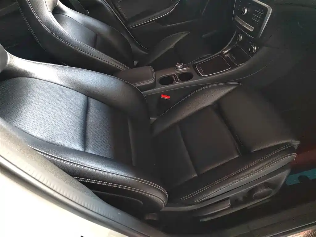 Mercedes-Benz GLA 2019 GLA 200 Fashion фото 16