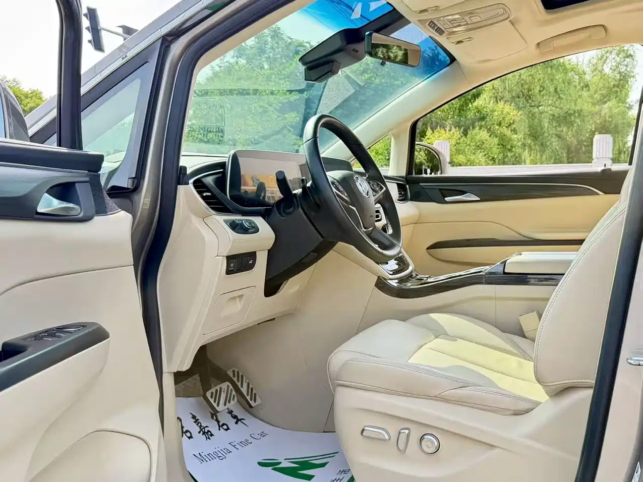 Buick GL8 2023 ES Landmaster Exclusive фото 4