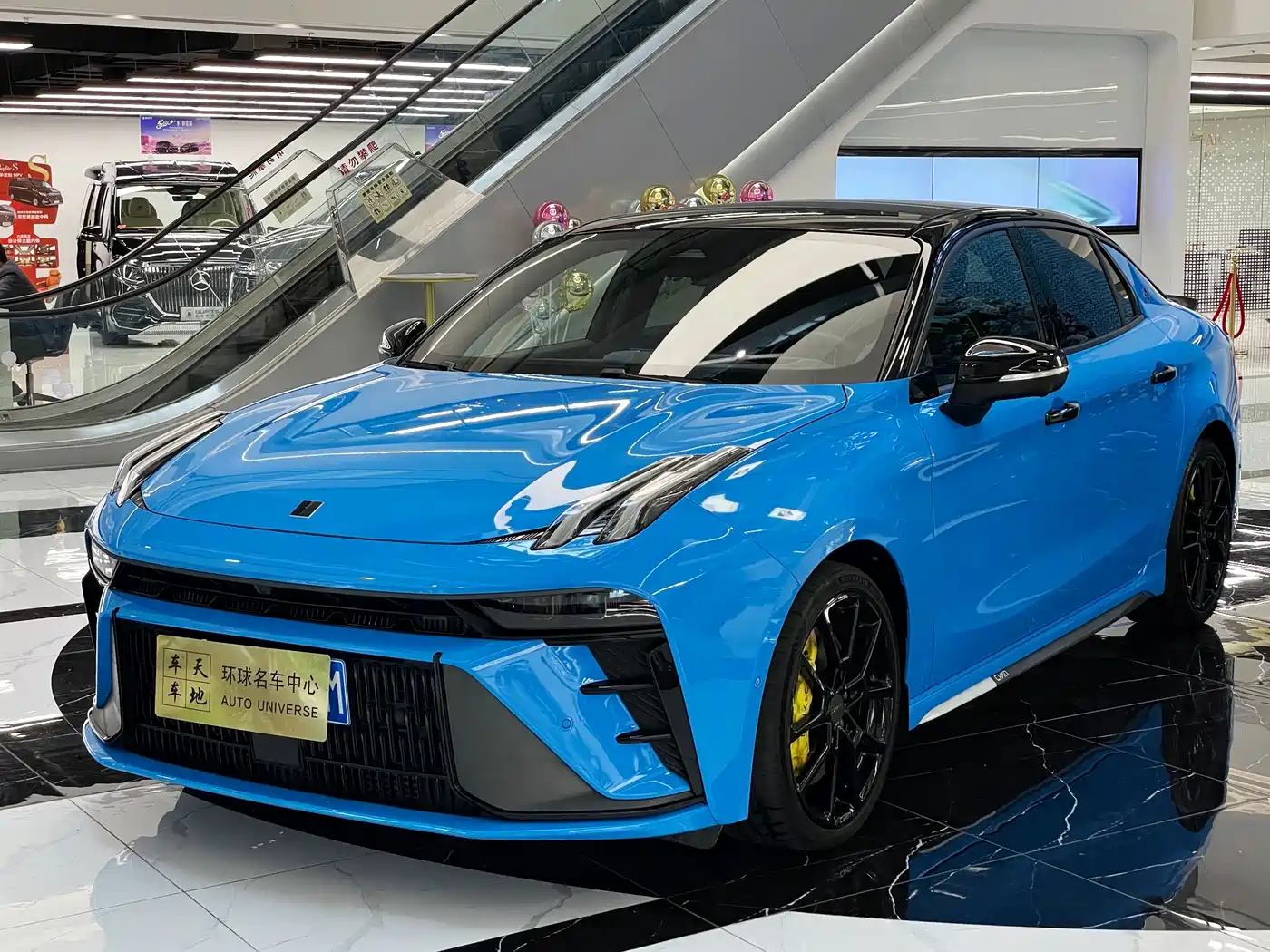 Lynk & Co 03 2023 03+ 2.0TD Automatic Cyan Custom Edition