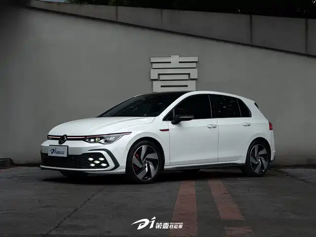 Volkswagen Golf GTI 380TSI DSG GTI