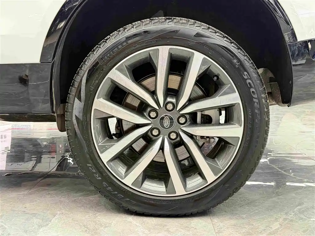 Land Rover Discovery 2024 2024 360PS Dynamic SE