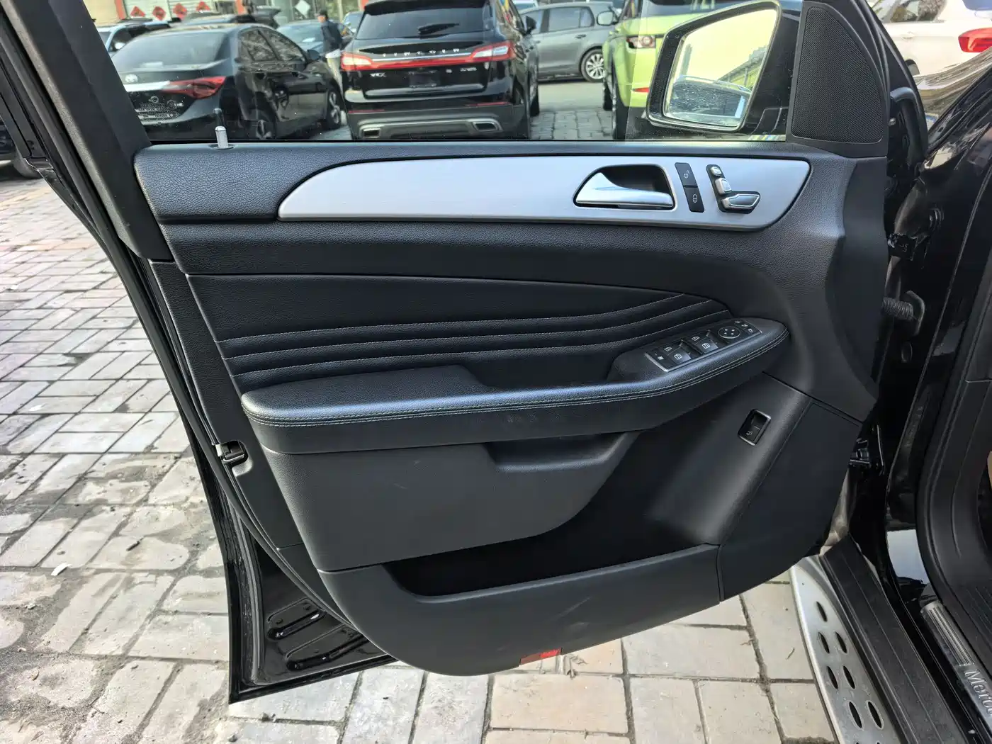 Mercedes-Benz GLE Coupe 2015 GLE 400 4MATIC Coupe SUV фото 9
