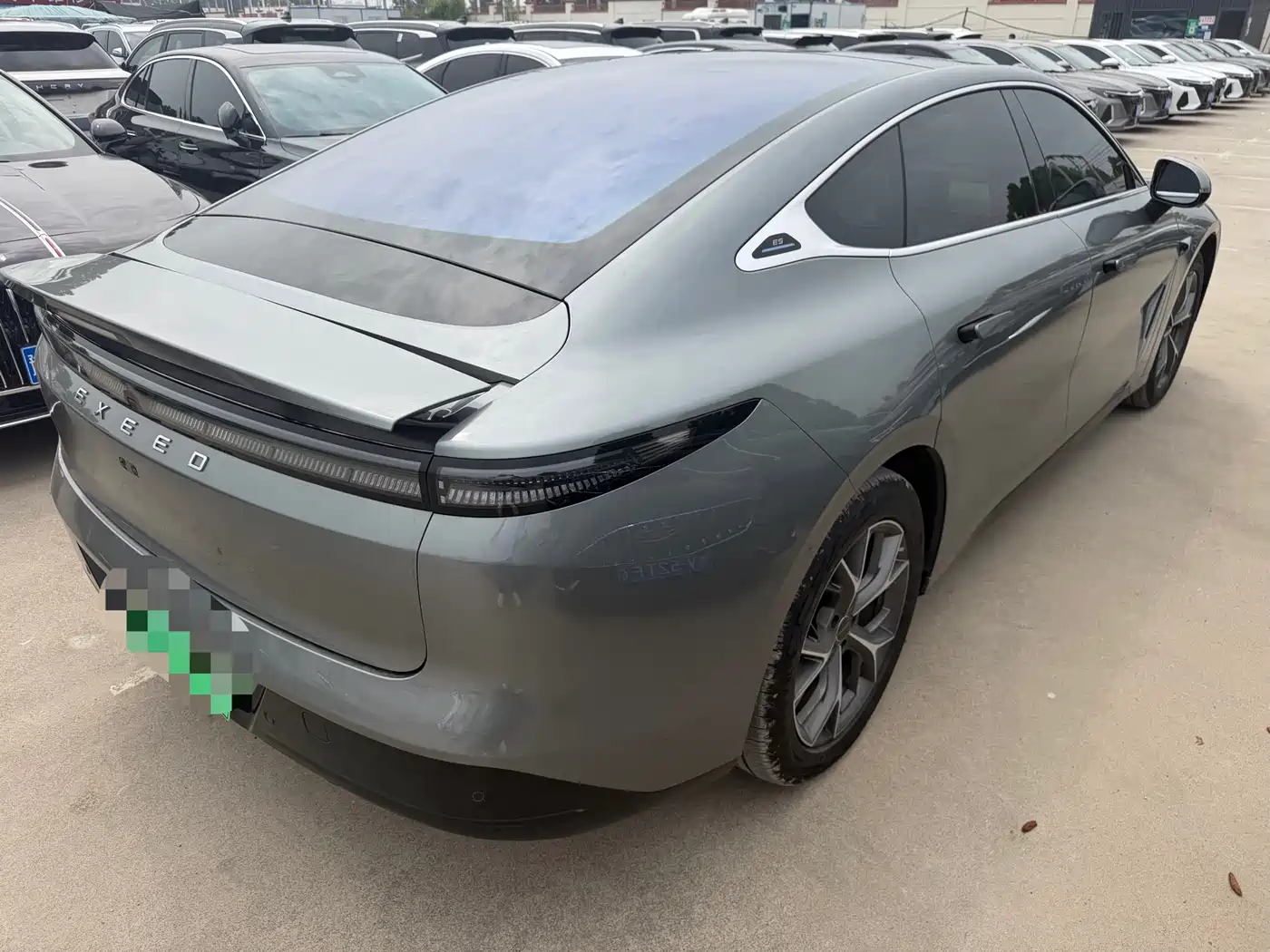 Exeed Exlantix ES 2025 Pure Electric International Edition 70kWh фото 17