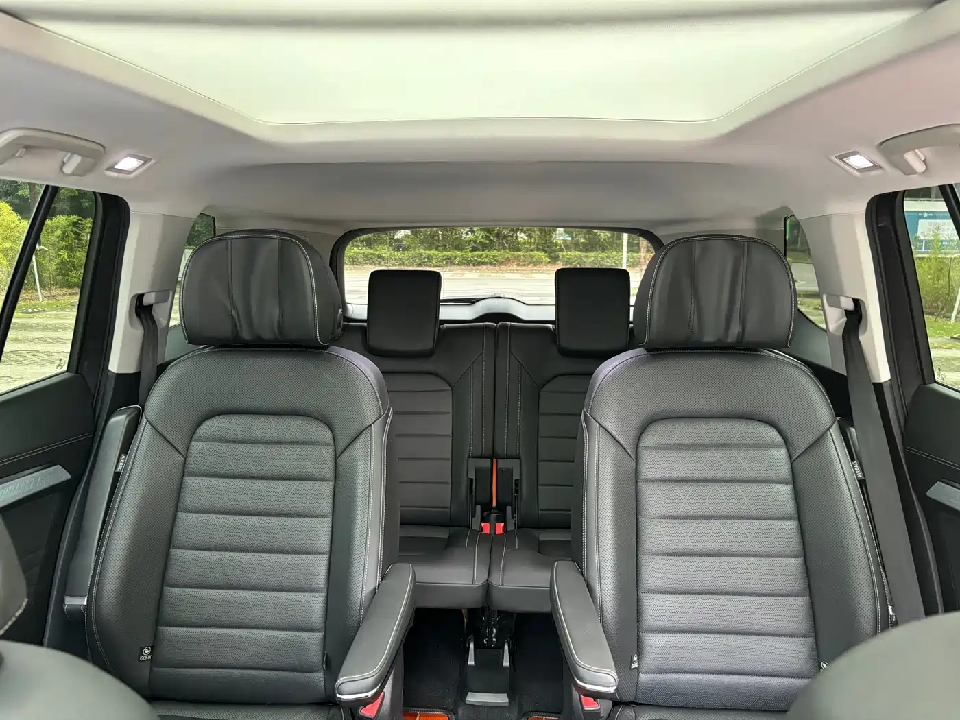 Volkswagen Talagon 2023 Facelift 380TSI 4WD Luxury Premium Pro Edition 6-Seater фото 9