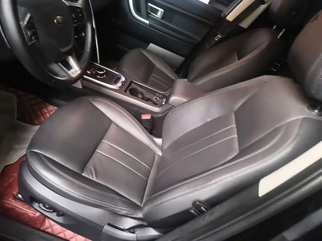 Land Rover Discovery Sport 2018 240PS SE Edition фото 15