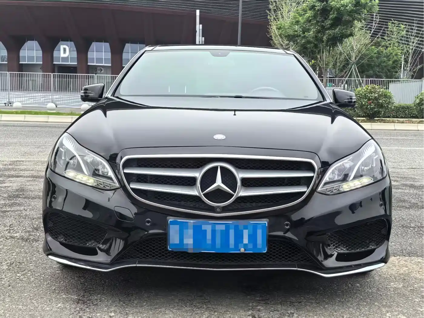 Mercedes-Benz E-Class 2015 Facelift E 260 L Sport фото 2