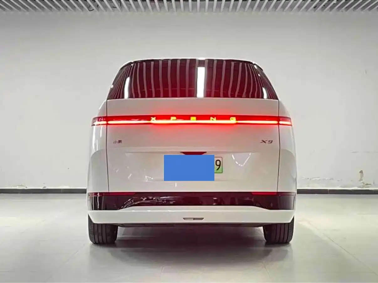 XIAOPENG X9