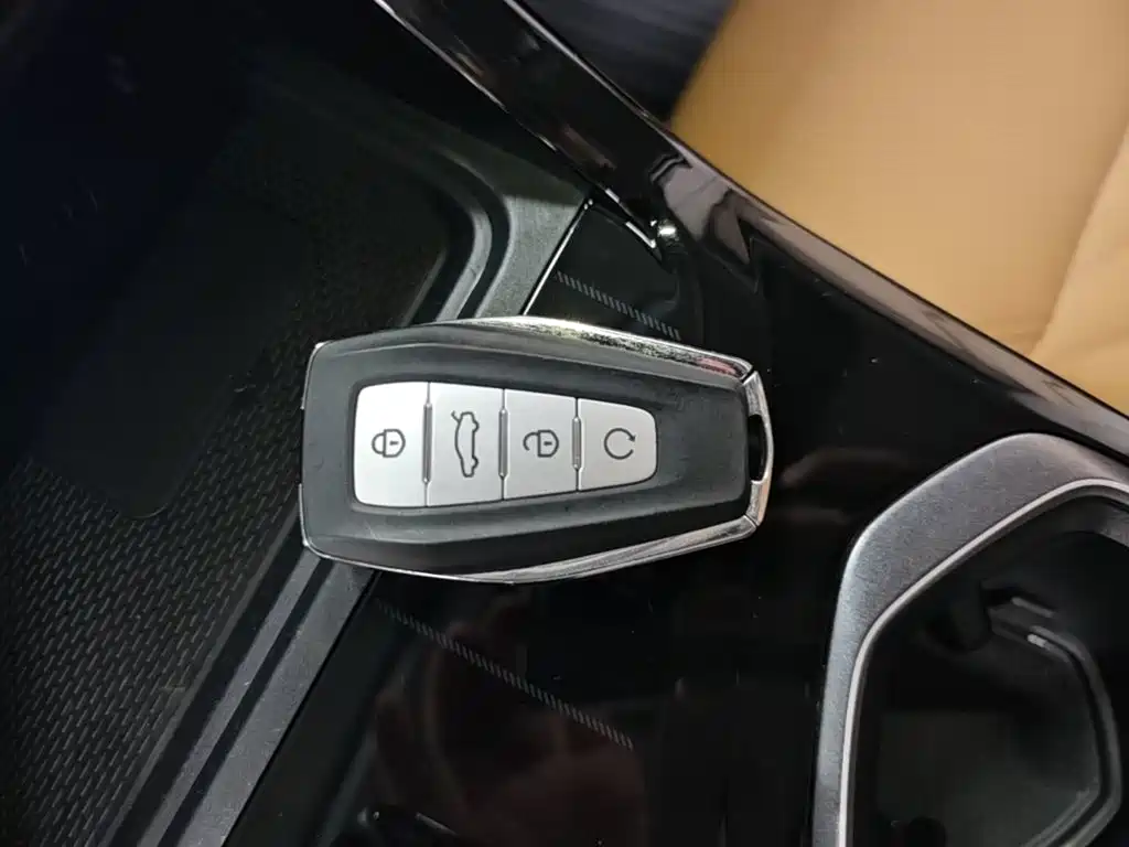 Geely Boyue L 2022 2023 Model 2.0TD DCT Flagship