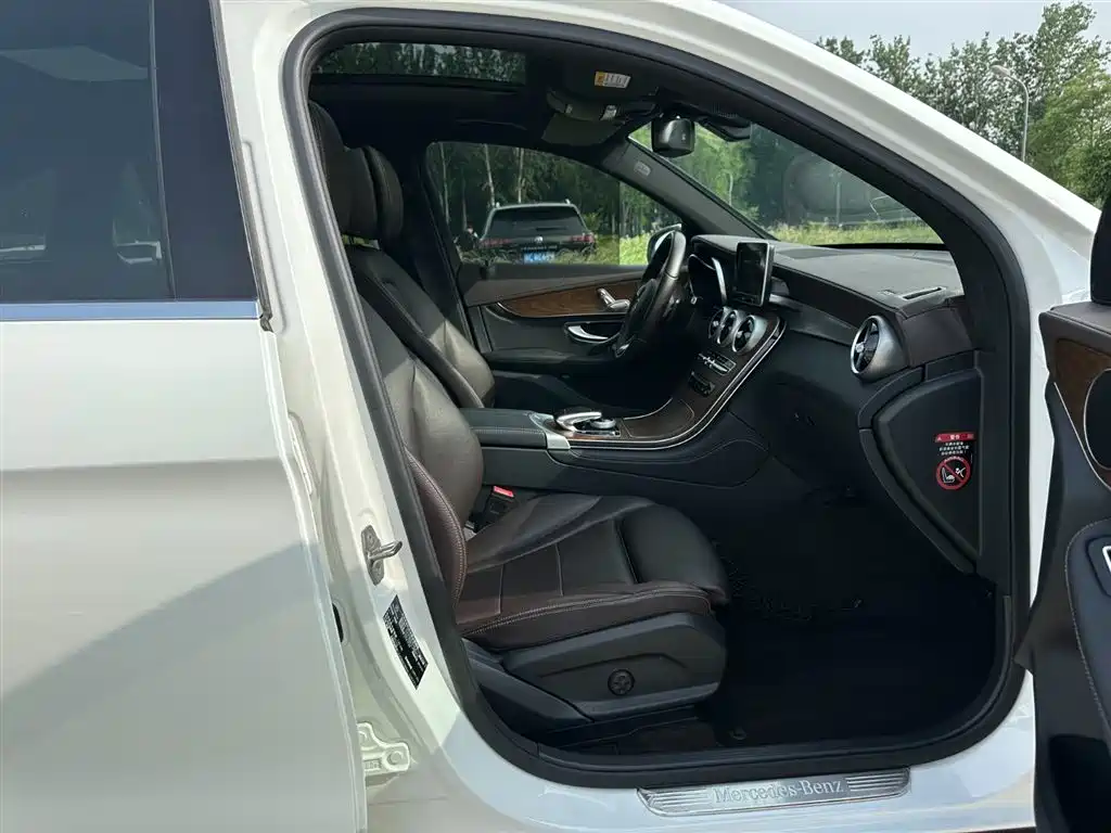 Mercedes-Benz GLC 2019 Model GLC 200 L 4MATIC фото 15