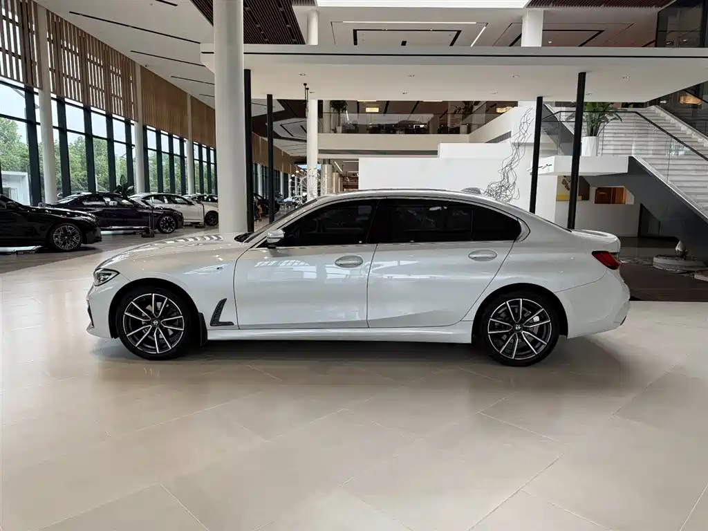 BMW 3 Series 2022 320Li M Sport Package фото 4